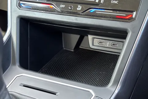 PN22YCF Volkswagen Polo 1.0 TSI Style Euro 6 (s/s) 5dr Thumbnail #49