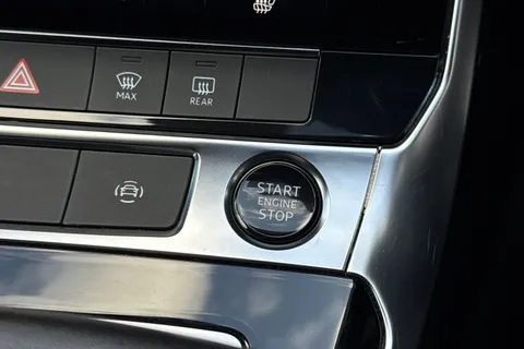 HJ72OYE Audi A6 Avant Avant Black Edition 40 TDI quattro 204 PS S tronic Thumbnail #49