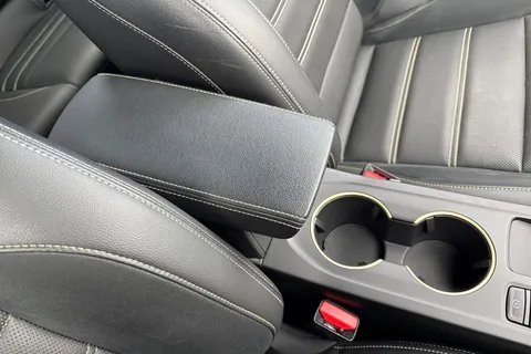 SB72AYH Renault Arkana 1.6 E-TECH E-Tech engineered Auto 2WD Euro 6 (s/s) 5dr Thumbnail #61