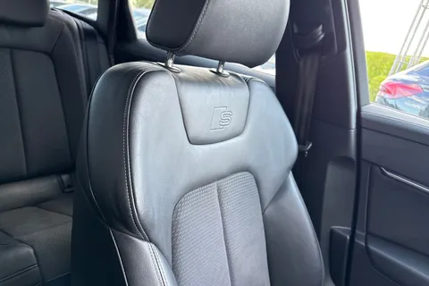 HJ72OYE Audi A6 Avant Avant Black Edition 40 TDI quattro 204 PS S tronic Thumbnail #53