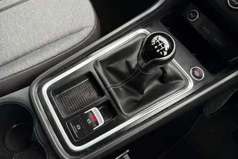 DE23UPA SEAT Ateca 1.5 TSI EVO SE Technology Euro 6 (s/s) 5dr Thumbnail #23