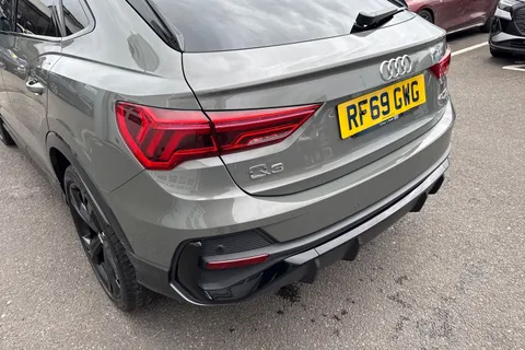 RF69GWG Audi Q3 Edition 1 45 TFSI quattro 230 PS S tronic Thumbnail #8