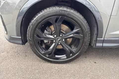 RF69GWG Audi Q3 Edition 1 45 TFSI quattro 230 PS S tronic Thumbnail #11