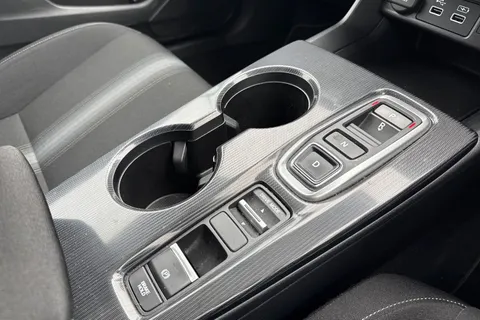 33 of 52 for HONDA CIVIC 2.0 eHEV Elegance 5dr CVT