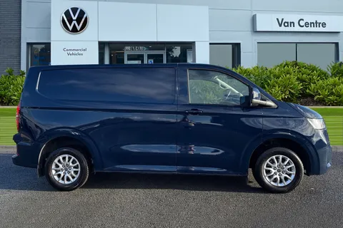 DG75BXJ Volkswagen Transporter 2.0 TDI 110 Commerce Pro Van Thumbnail #4