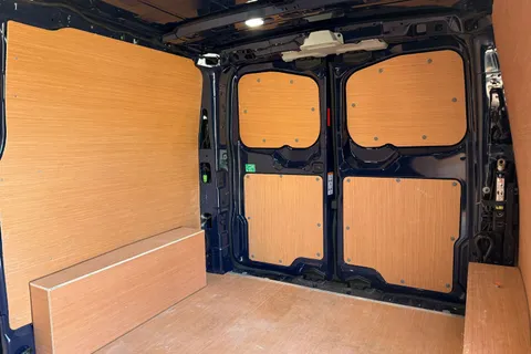 DG75BXJ Volkswagen Transporter 2.0 TDI 110 Commerce Pro Van Thumbnail #19