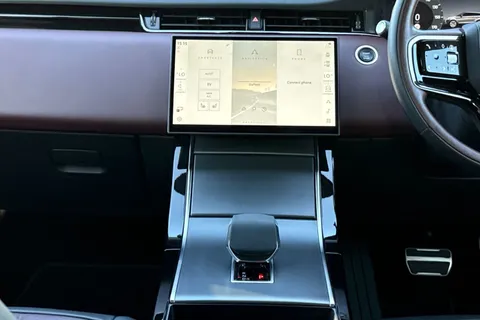 15 of 48 for Land Rover Range Rover Evoque 1.5 P270e Dynamic HSE 5dr