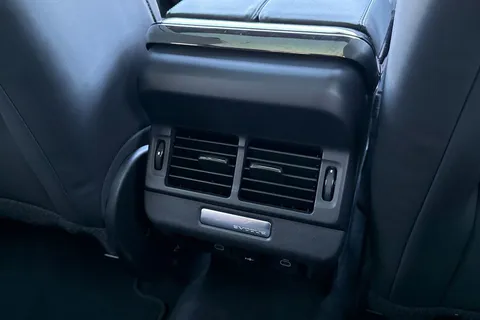 19 of 48 for Land Rover Range Rover Evoque 1.5 P270e Dynamic HSE 5dr