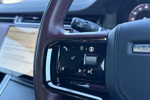 35 of 48 for Land Rover Range Rover Evoque 1.5 P270e Dynamic HSE 5dr