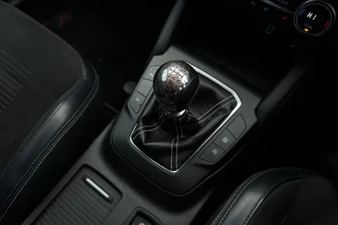 BA69PUY Ford Focus 2.3T EcoBoost ST Euro 6 (s/s) 5dr Thumbnail #21