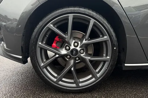 BA69PUY Ford Focus 2.3T EcoBoost ST Euro 6 (s/s) 5dr Thumbnail #24