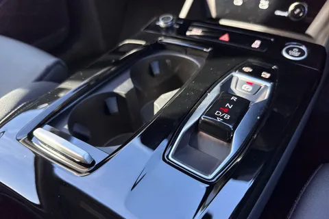 YK75JVD Audi Q6 E-Tron Q6 SUV Sport e-tron performance  225,00 kW Thumbnail #52