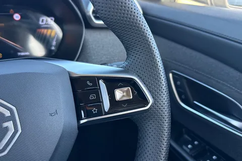 DC74BWE MG Mg Zs 1.5 Hybrid+ SE Auto Euro 6 (s/s) 5dr Thumbnail #39