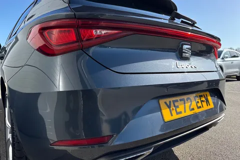 YE72EFW SEAT Leon 1.0 TSI EVO FR 5dr Thumbnail #8