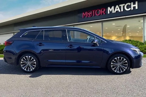 DC23AJO Toyota Corolla 1.8 VVT-h Design Touring Sports CVT Euro 6 (s/s) 5dr Thumbnail #4