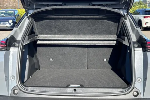 HX73KHU PEUGEOT 2008 1.2 PureTech GT EAT Euro 6 (s/s) 5dr Thumbnail #7