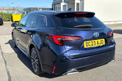 DC23AJO Toyota Corolla 1.8 VVT-h Design Touring Sports CVT Euro 6 (s/s) 5dr Thumbnail #9