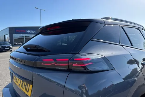 HX73KHU PEUGEOT 2008 1.2 PureTech GT EAT Euro 6 (s/s) 5dr Thumbnail #8