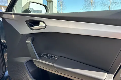 YE72EFW SEAT Leon 1.0 TSI EVO FR 5dr Thumbnail #21