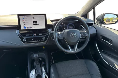 DC23AJO Toyota Corolla 1.8 VVT-h Design Touring Sports CVT Euro 6 (s/s) 5dr Thumbnail #19