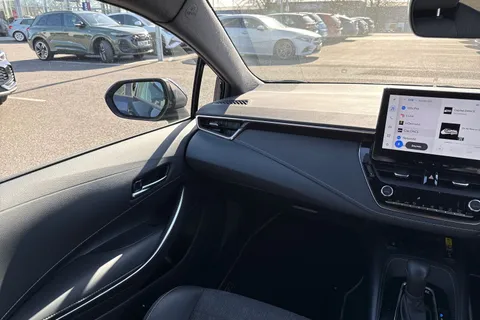 DC23AJO Toyota Corolla 1.8 VVT-h Design Touring Sports CVT Euro 6 (s/s) 5dr Thumbnail #21