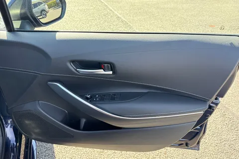 DC23AJO Toyota Corolla 1.8 VVT-h Design Touring Sports CVT Euro 6 (s/s) 5dr Thumbnail #22