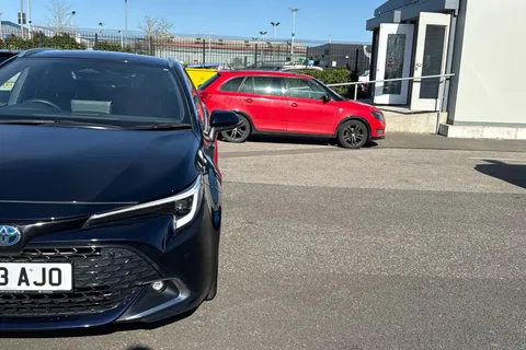 DC23AJO Toyota Corolla 1.8 VVT-h Design Touring Sports CVT Euro 6 (s/s) 5dr Thumbnail #27