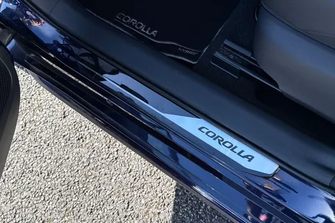 DC23AJO Toyota Corolla 1.8 VVT-h Design Touring Sports CVT Euro 6 (s/s) 5dr Thumbnail #34