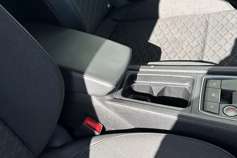 YE72EFW SEAT Leon 1.0 TSI EVO FR 5dr Thumbnail #45