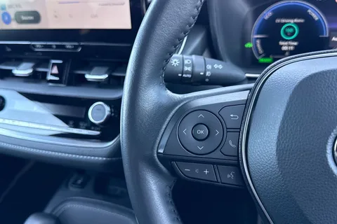 DC23AJO Toyota Corolla 1.8 VVT-h Design Touring Sports CVT Euro 6 (s/s) 5dr Thumbnail #38