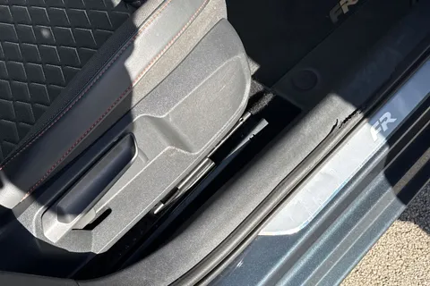 YE72EFW SEAT Leon 1.0 TSI EVO FR 5dr Thumbnail #46