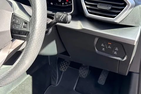 YE72EFW SEAT Leon 1.0 TSI EVO FR 5dr Thumbnail #48