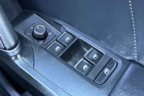 DG23EHW CUPRA Formentor 1.5 TSI V2 Euro 6 (s/s) 5dr Thumbnail #37