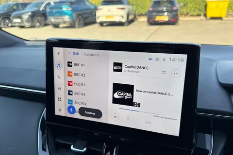 DC23AJO Toyota Corolla 1.8 VVT-h Design Touring Sports CVT Euro 6 (s/s) 5dr Thumbnail #43