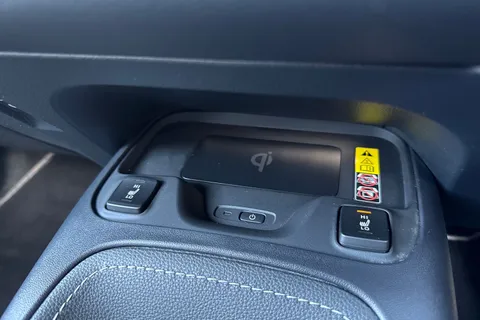 DC23AJO Toyota Corolla 1.8 VVT-h Design Touring Sports CVT Euro 6 (s/s) 5dr Thumbnail #49