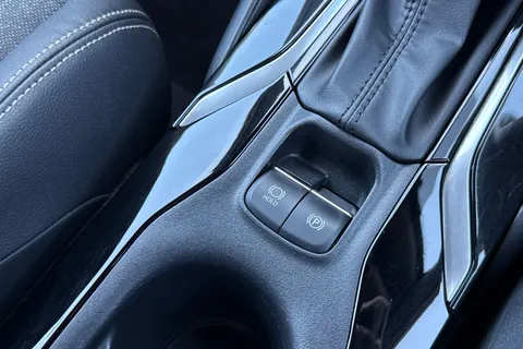 DC23AJO Toyota Corolla 1.8 VVT-h Design Touring Sports CVT Euro 6 (s/s) 5dr Thumbnail #52