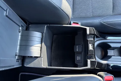 DC23AJO Toyota Corolla 1.8 VVT-h Design Touring Sports CVT Euro 6 (s/s) 5dr Thumbnail #55