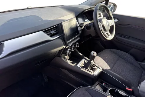 9 of 45 for Renault Captur 1.0 TCe techno Euro 6 (s/s) 5dr