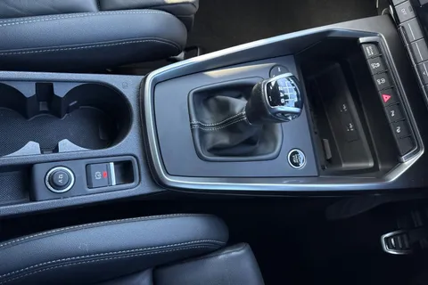 PL23EUD Audi A3 Black Edition 35 TFSI  150 PS 6-speed Thumbnail #23