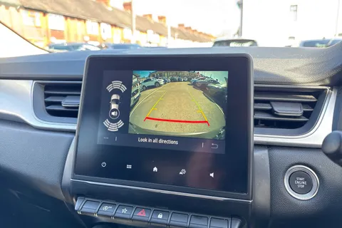 38 of 45 for Renault Captur 1.0 TCe techno Euro 6 (s/s) 5dr