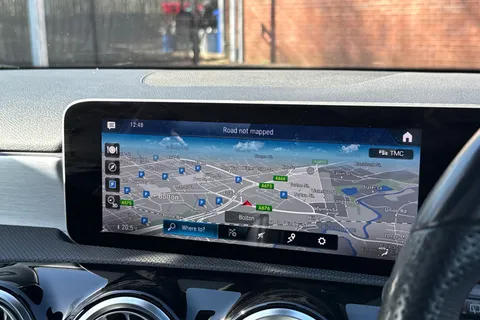 BU20DWG Mercedes-Benz A Class 2.0 A200d AMG Line (Premium Plus 2) 8G-DCT Euro 6 (s/s) 5dr Thumbnail #18