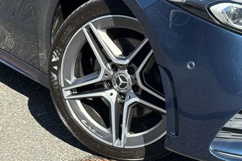 BU20DWG Mercedes-Benz A Class 2.0 A200d AMG Line (Premium Plus 2) 8G-DCT Euro 6 (s/s) 5dr Thumbnail #27