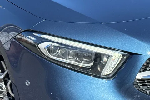 BU20DWG Mercedes-Benz A Class 2.0 A200d AMG Line (Premium Plus 2) 8G-DCT Euro 6 (s/s) 5dr Thumbnail #28