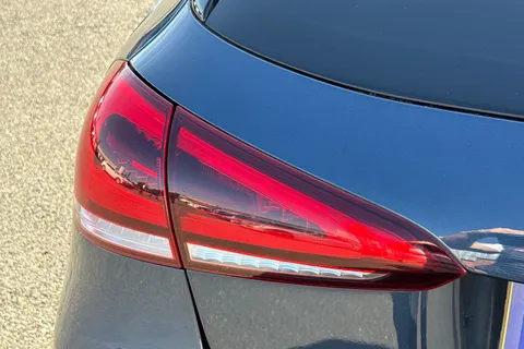 BU20DWG Mercedes-Benz A Class 2.0 A200d AMG Line (Premium Plus 2) 8G-DCT Euro 6 (s/s) 5dr Thumbnail #36