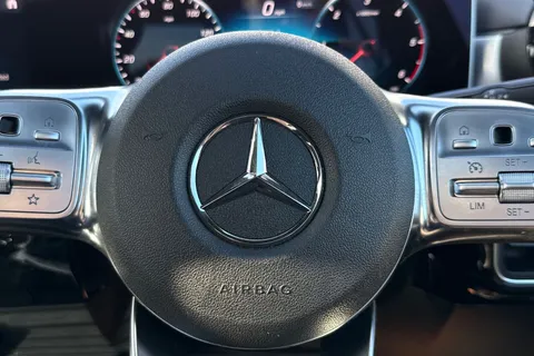 BU20DWG Mercedes-Benz A Class 2.0 A200d AMG Line (Premium Plus 2) 8G-DCT Euro 6 (s/s) 5dr Thumbnail #39