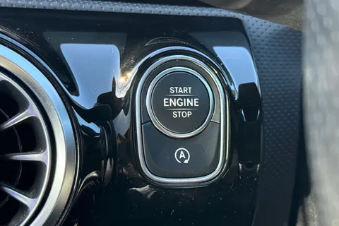 BU20DWG Mercedes-Benz A Class 2.0 A200d AMG Line (Premium Plus 2) 8G-DCT Euro 6 (s/s) 5dr Thumbnail #46