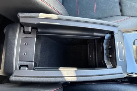 BU20DWG Mercedes-Benz A Class 2.0 A200d AMG Line (Premium Plus 2) 8G-DCT Euro 6 (s/s) 5dr Thumbnail #49