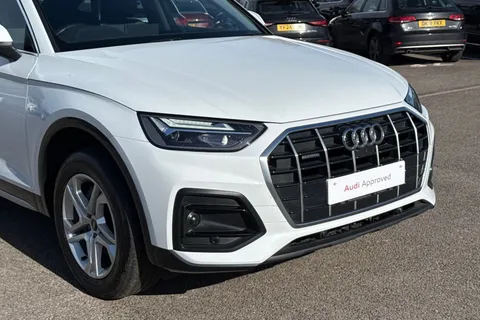 GD22ETL Audi Q5 Sport 40 TDI quattro 204 PS S tronic Thumbnail #10