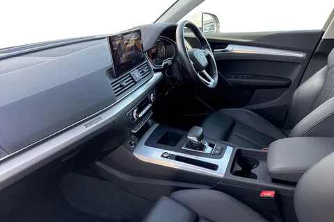 GD22ETL Audi Q5 Sport 40 TDI quattro 204 PS S tronic Thumbnail #16