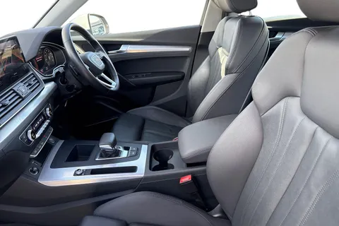 GD22ETL Audi Q5 Sport 40 TDI quattro 204 PS S tronic Thumbnail #17